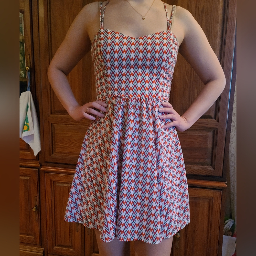 Teeze Me Zig Zag Strappy Dress Juniors Size 9